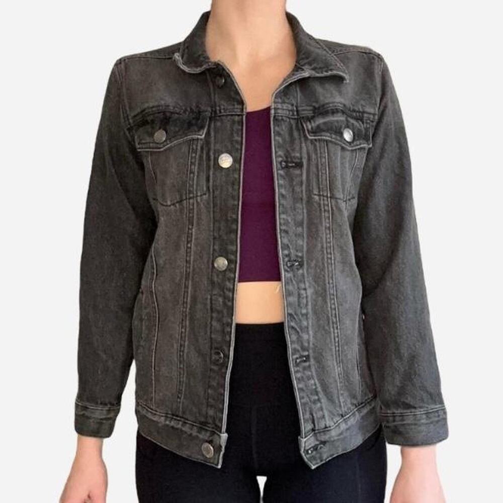 Black jean  denim jacket from Wonder, youth L